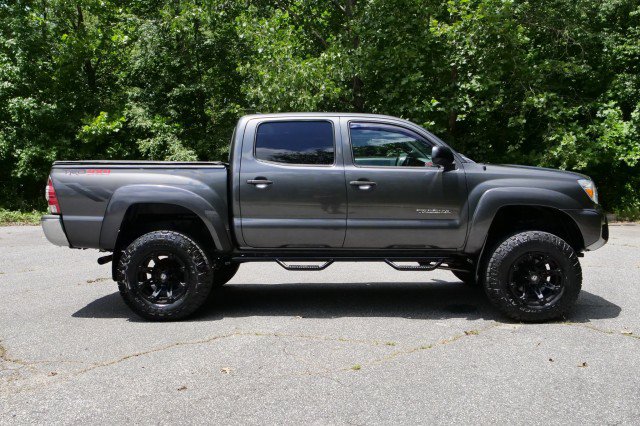 Used 2014 Toyota Tacoma PreRunner w/ SR5 Package RWD image 44