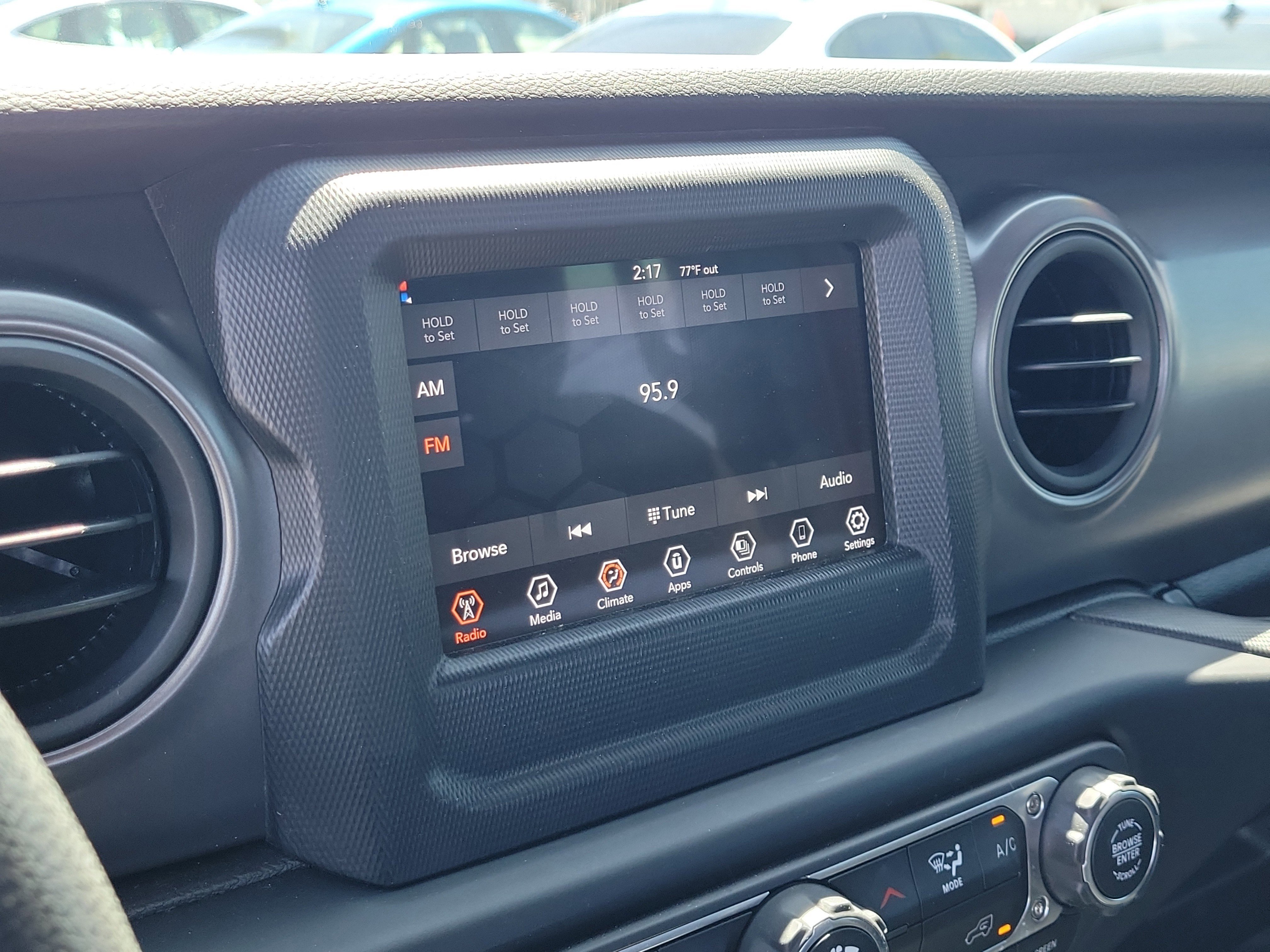 Used 2023 Jeep Gladiator Sport image 29