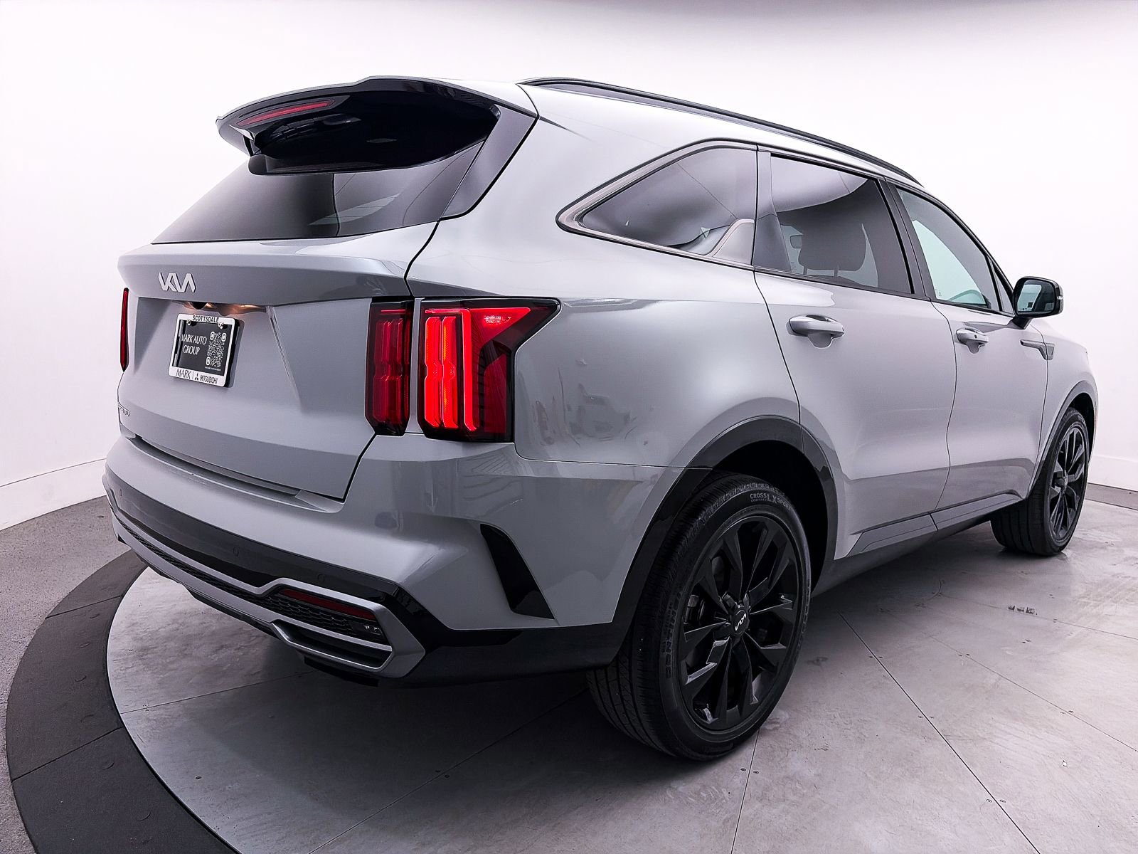 Used 2023 Kia Sorento SX image 16