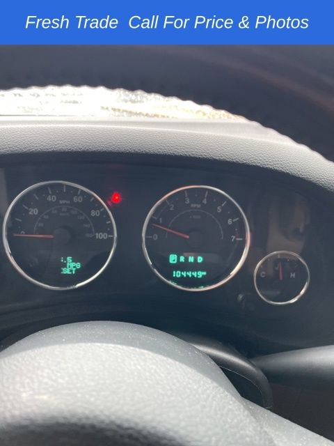 Used 2015 Jeep Wrangler Unlimited Sahara w/ Connectivity Group AWD/4WD image 14