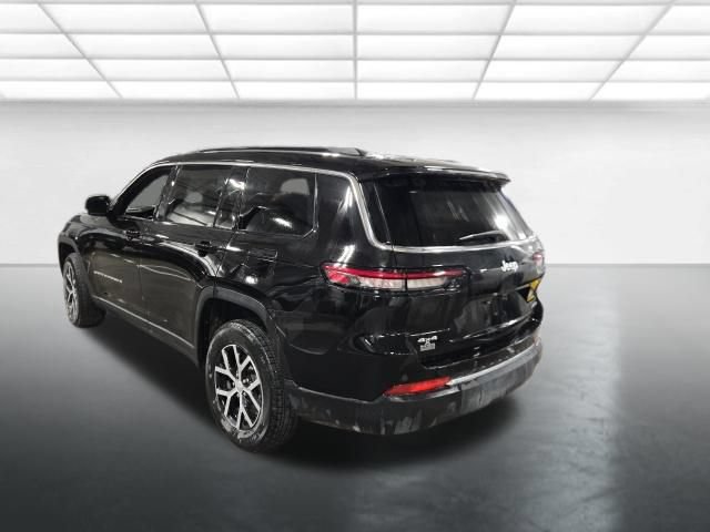 Used 2025 Jeep Grand Cherokee L Limited AWD/4WD image 6