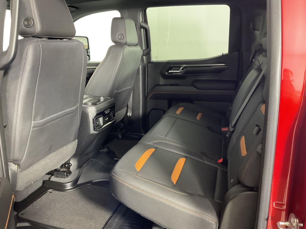 Used 2023 GMC Sierra 1500 AT4 w/ Technology Package AWD/4WD image 17
