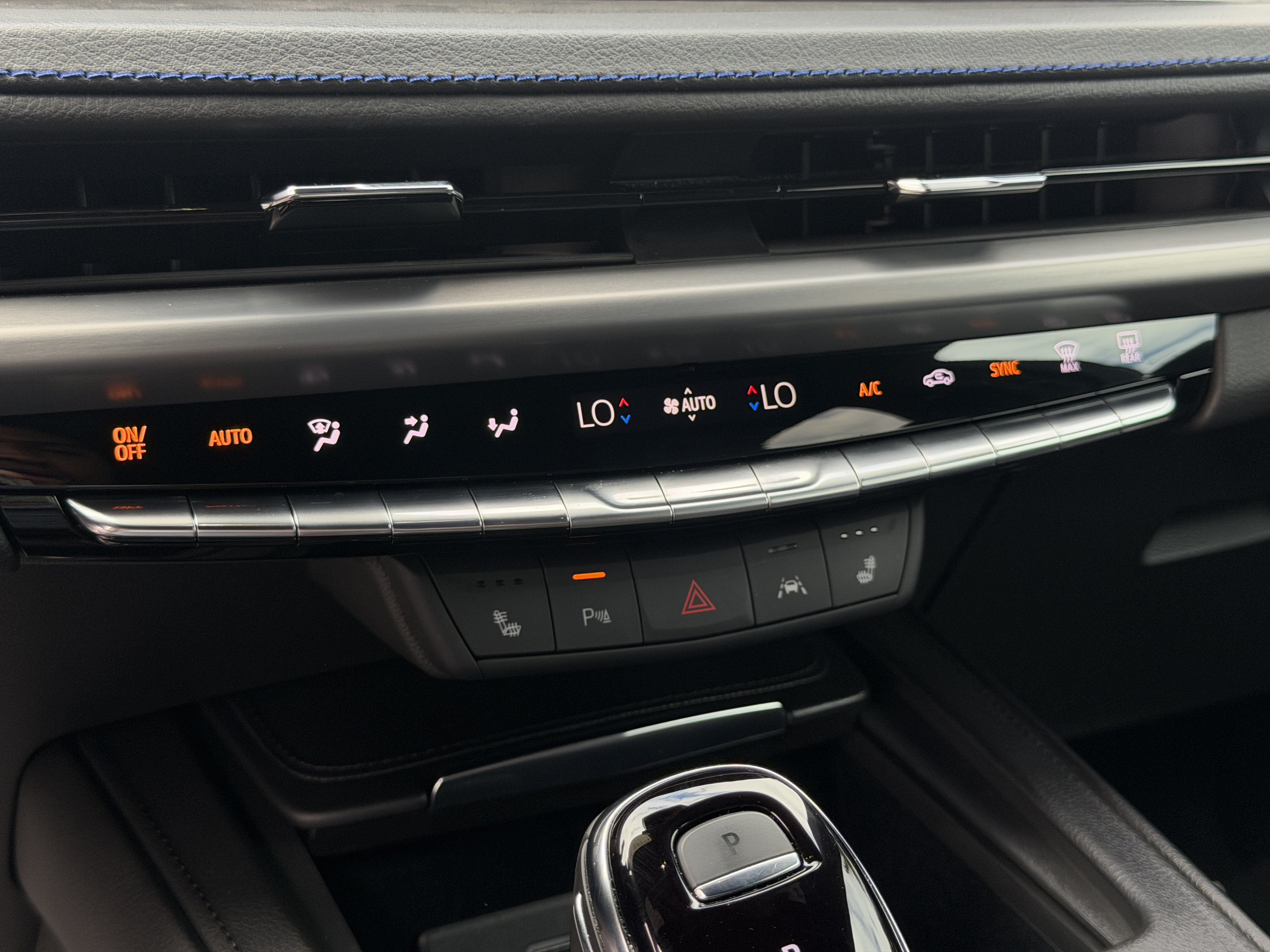 Certified 2024 Cadillac XT4 Sport w/ Cold Weather Package FWD image 33