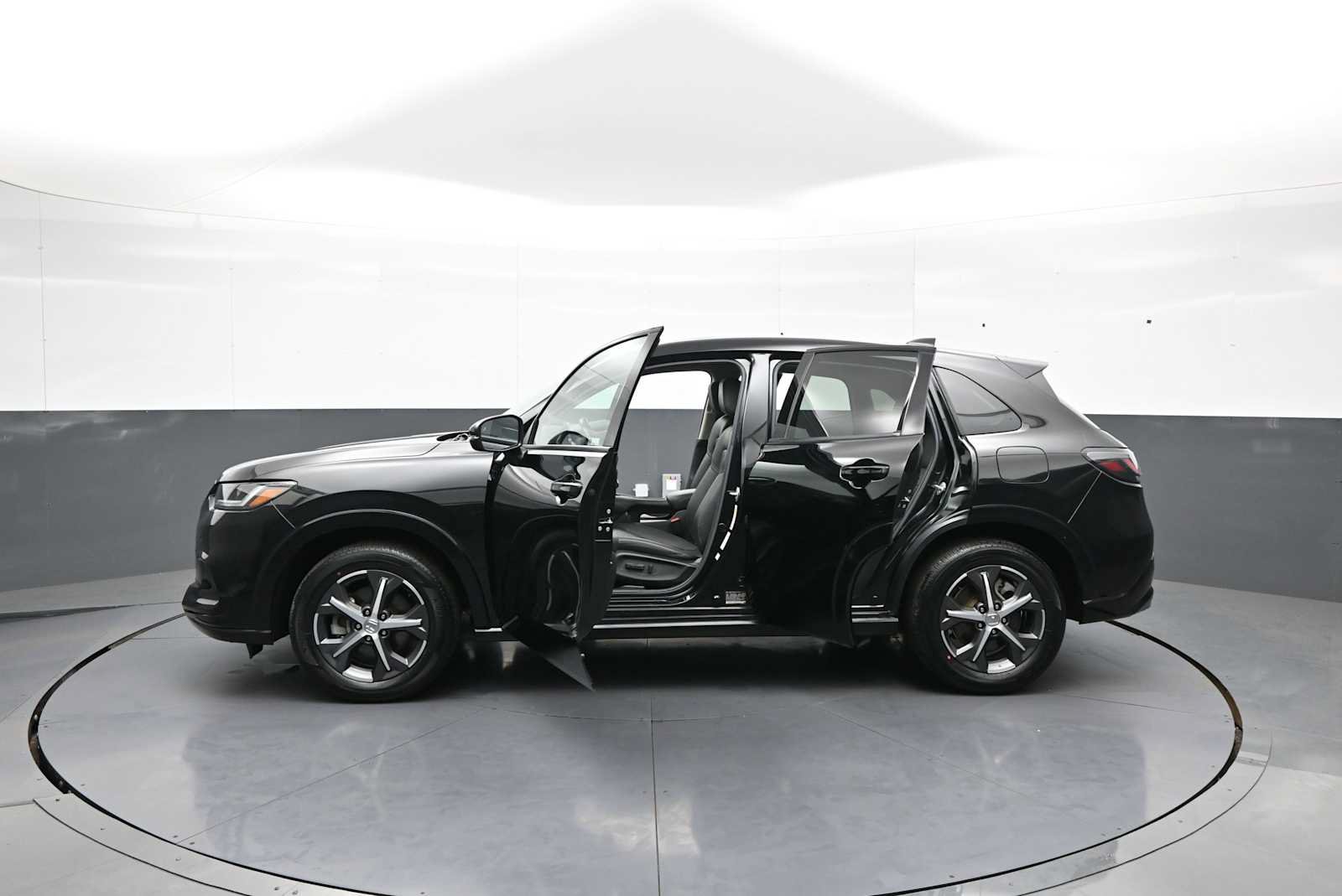 Used 2024 Honda HR-V EX-L image 42
