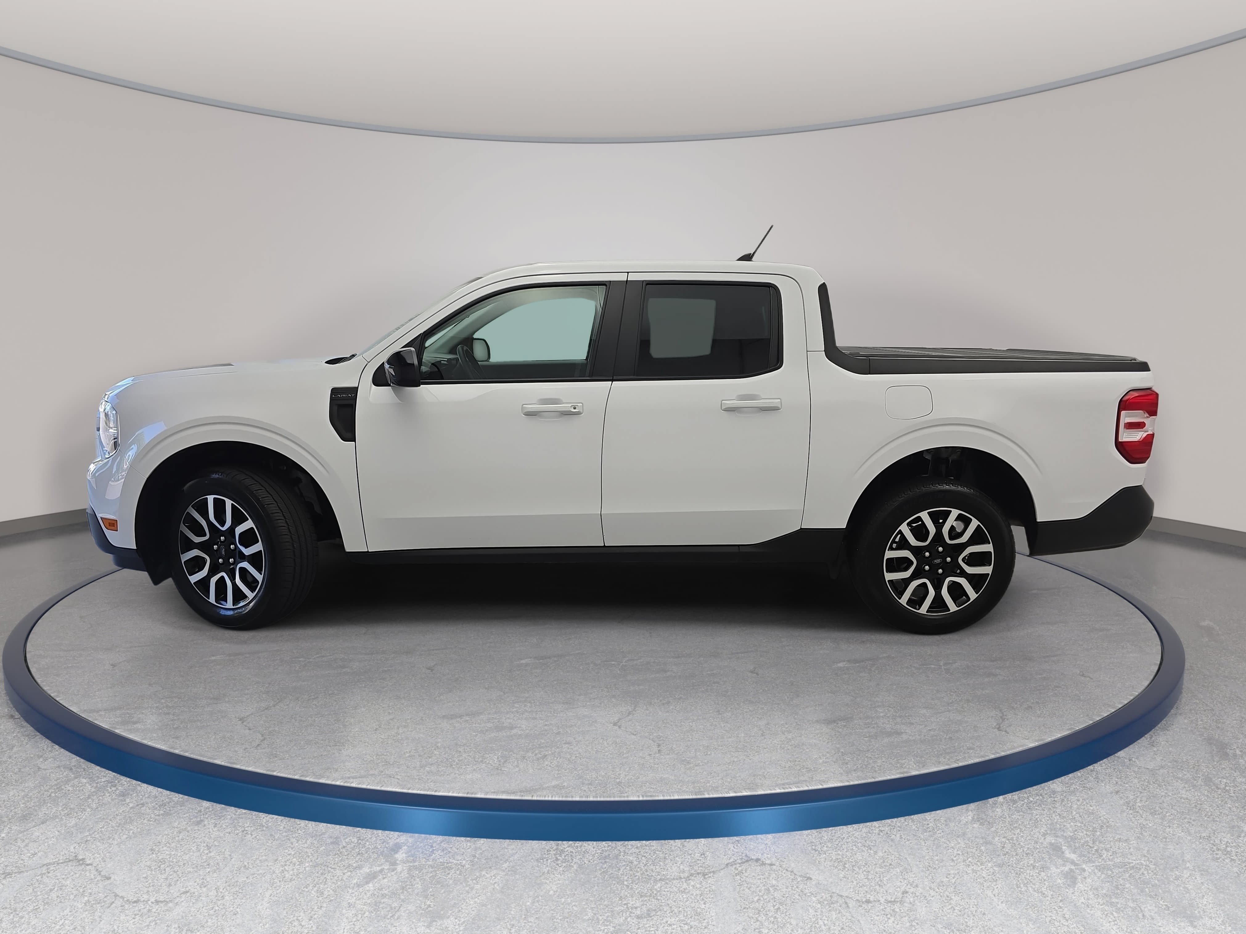 Used 2024 Ford Maverick Lariat FWD image 8