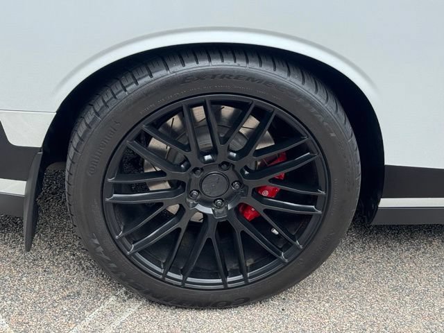 Used 2015 Dodge Challenger SRT Hellcat RWD image 11