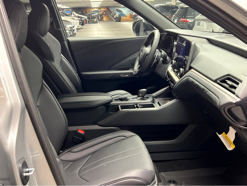 New 2026 Lexus TX 500h AWD w/ Technology Package image 24
