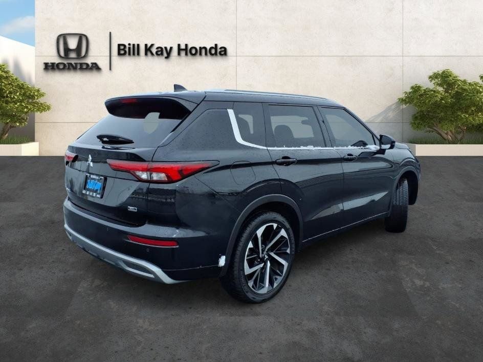 Used 2022 Mitsubishi Outlander SEL AWD/4WD image 3