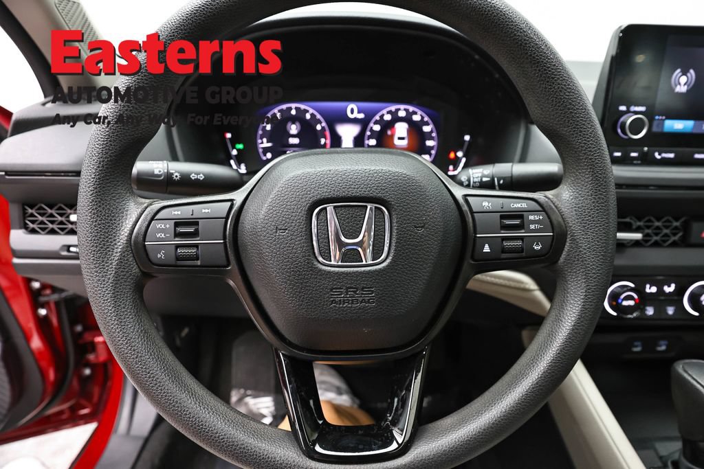 Used 2023 Honda Accord EX image 10
