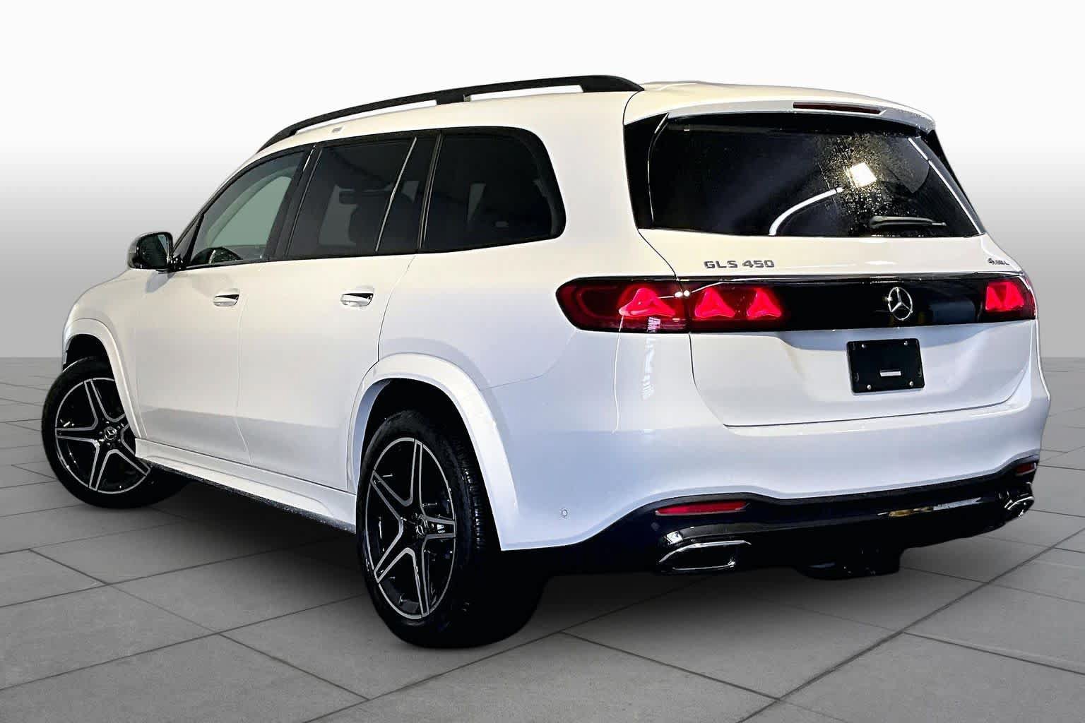 New 2027 Mercedes-Benz GLS 450 4MATIC image 3