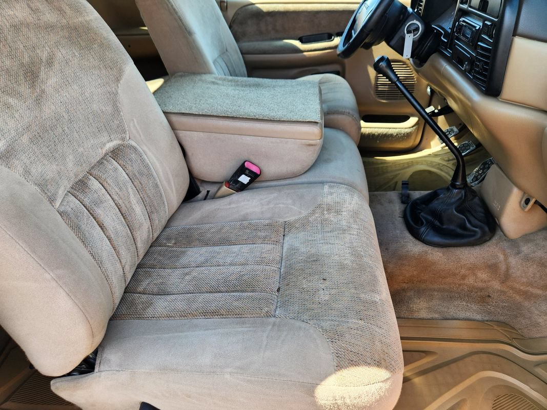Used 1997 Dodge Ram 1500 Truck 2WD Club Cab image 16
