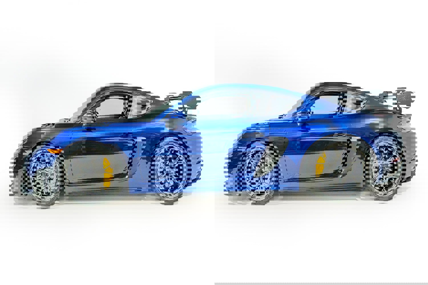 Used 2024 Porsche 718 Cayman GT4 RS RWD image 3