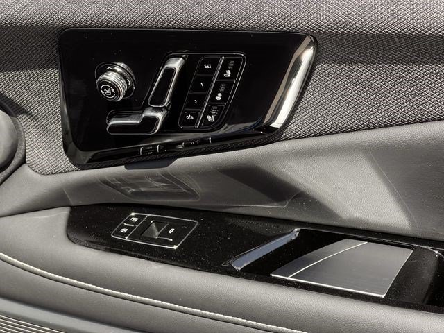 New 2027 Cadillac Optiq V w/ Deep Ocean Design Edition AWD/4WD image 22