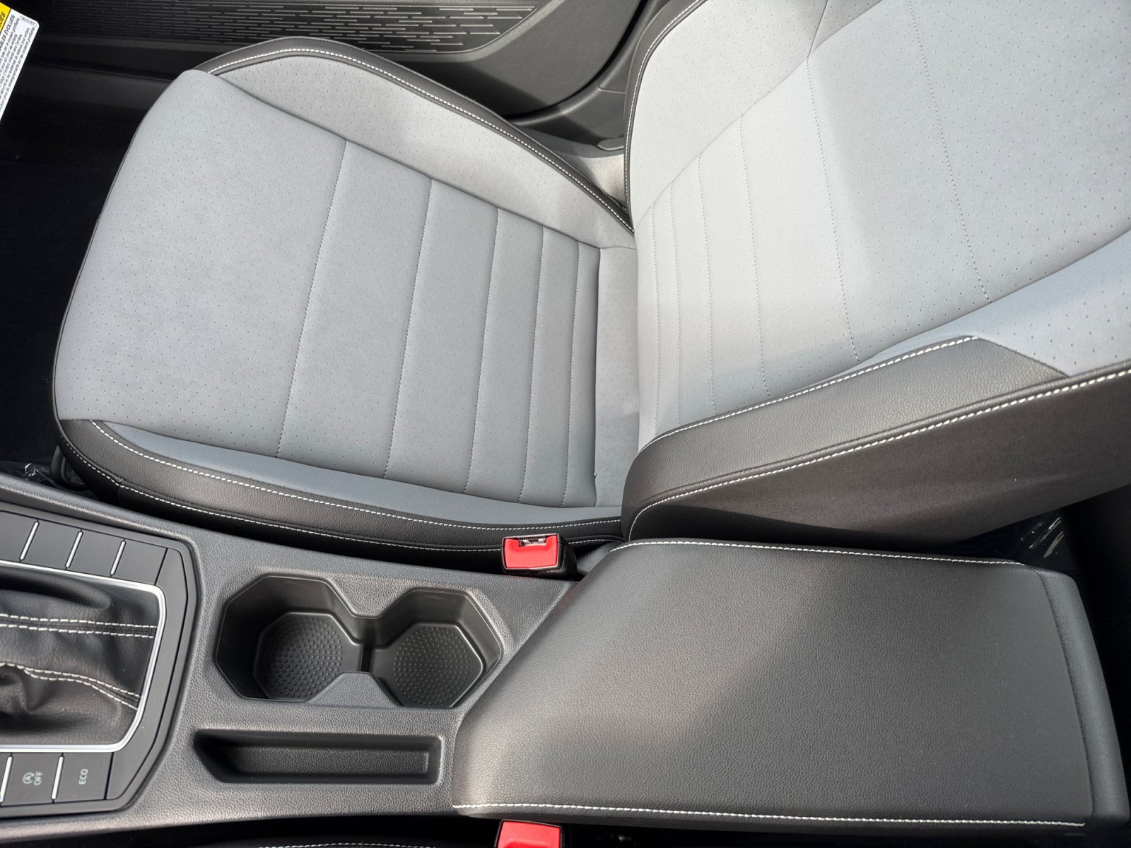 New 2027 Volkswagen Jetta SE FWD image 14