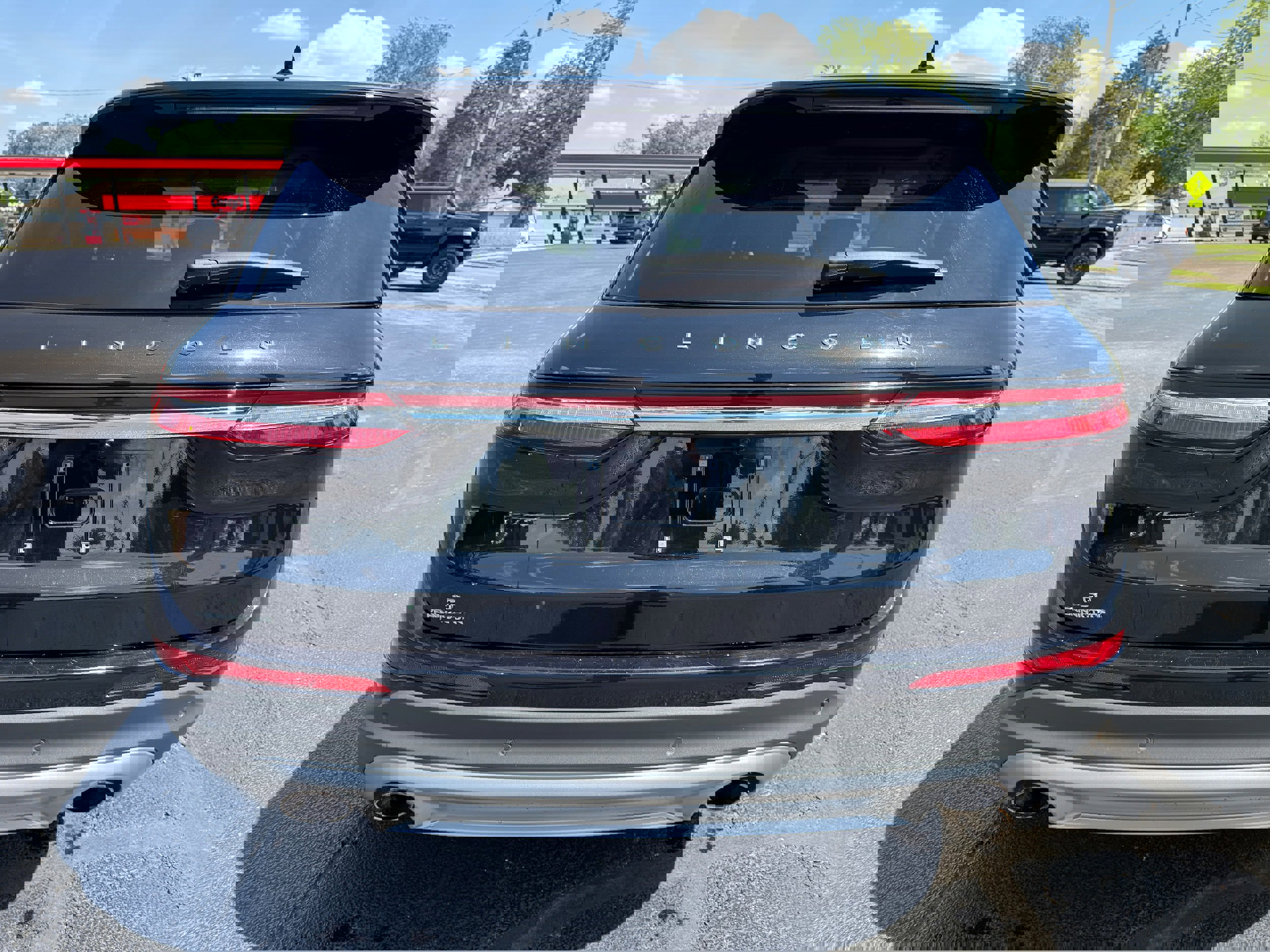 Used 2022 Lincoln Corsair Reserve AWD/4WD image 6