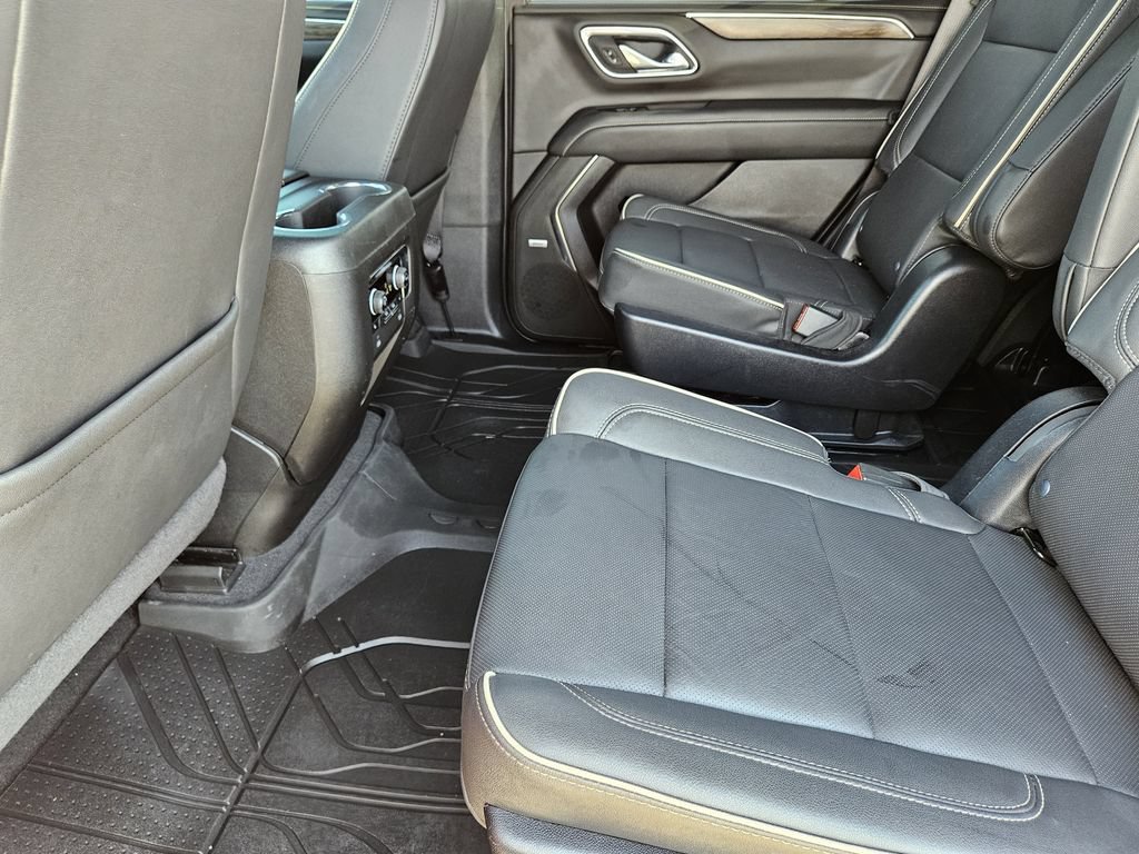 Used 2024 Chevrolet Tahoe Premier AWD/4WD image 31
