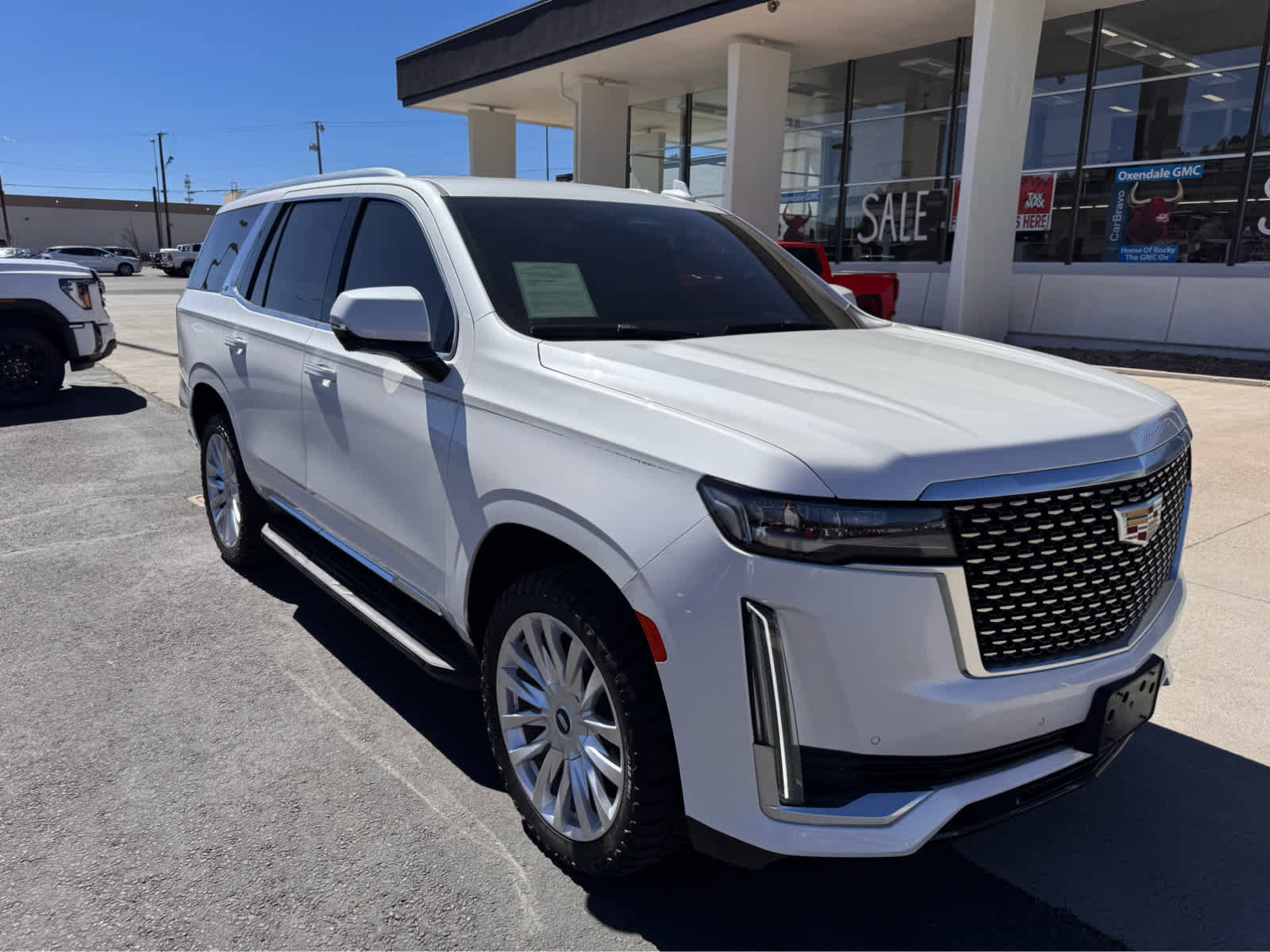 Used 2022 Cadillac Escalade Luxury image 7