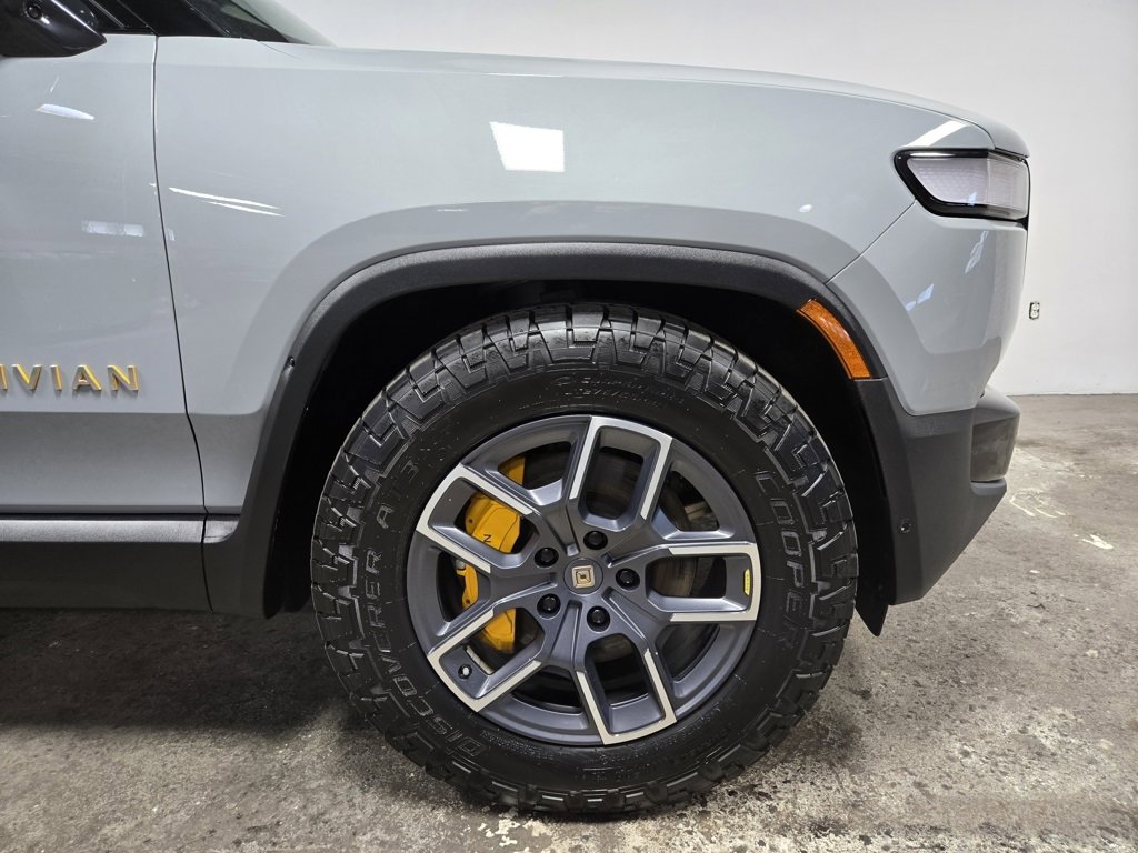 Used 2022 Rivian R1T Adventure image 57