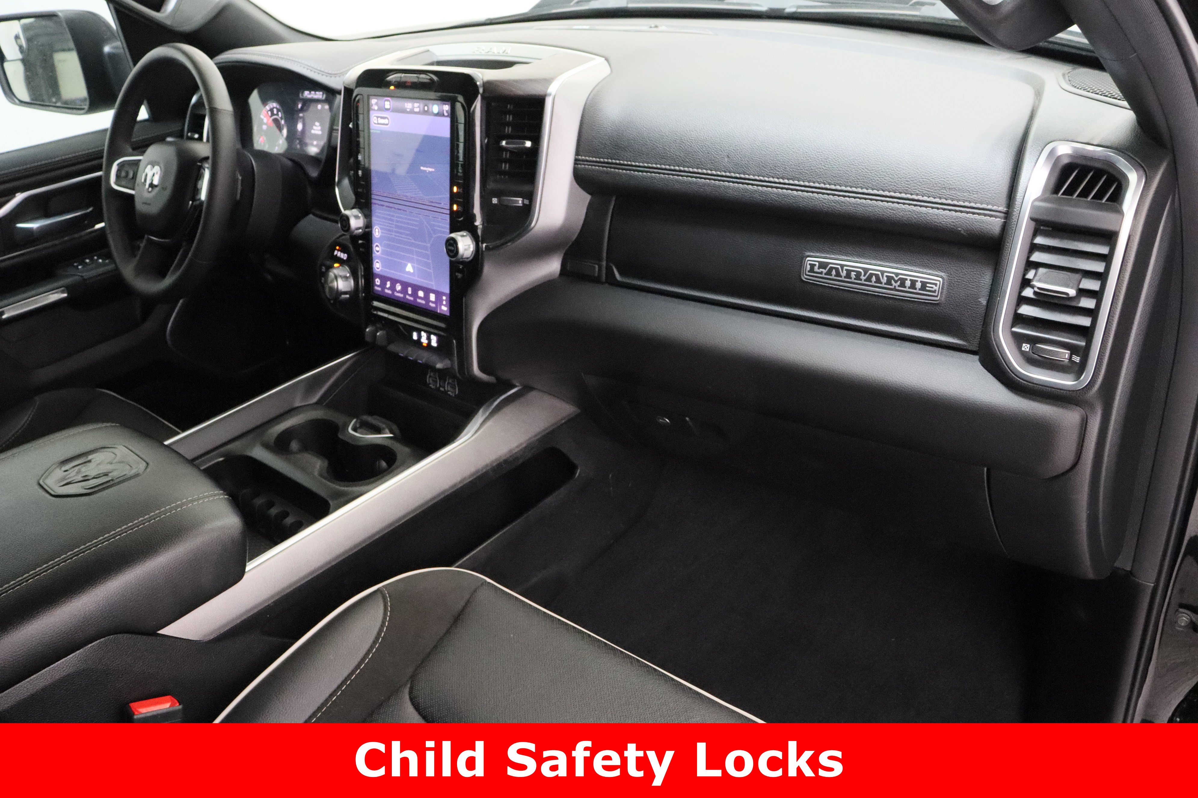 Used 2025 RAM 1500 Laramie w/ Sport Appearance Package AWD/4WD image 39