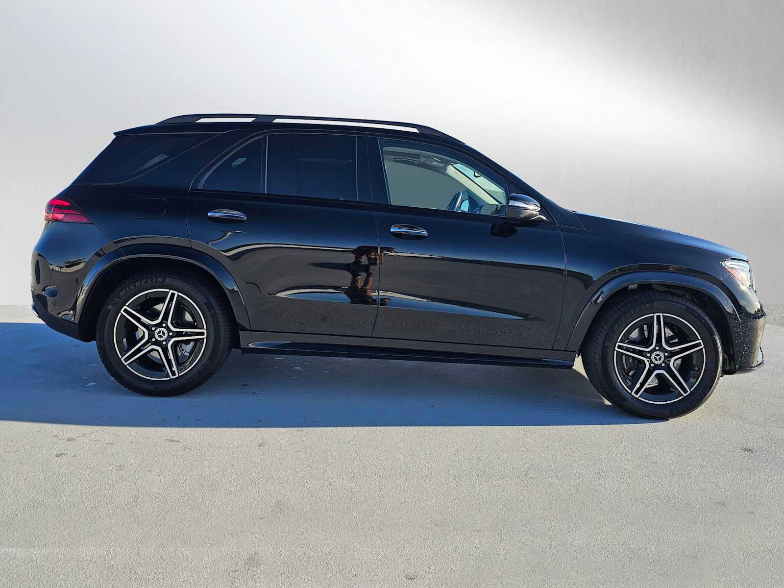 Used 2026 Mercedes-Benz GLE 450 4MATIC image 2