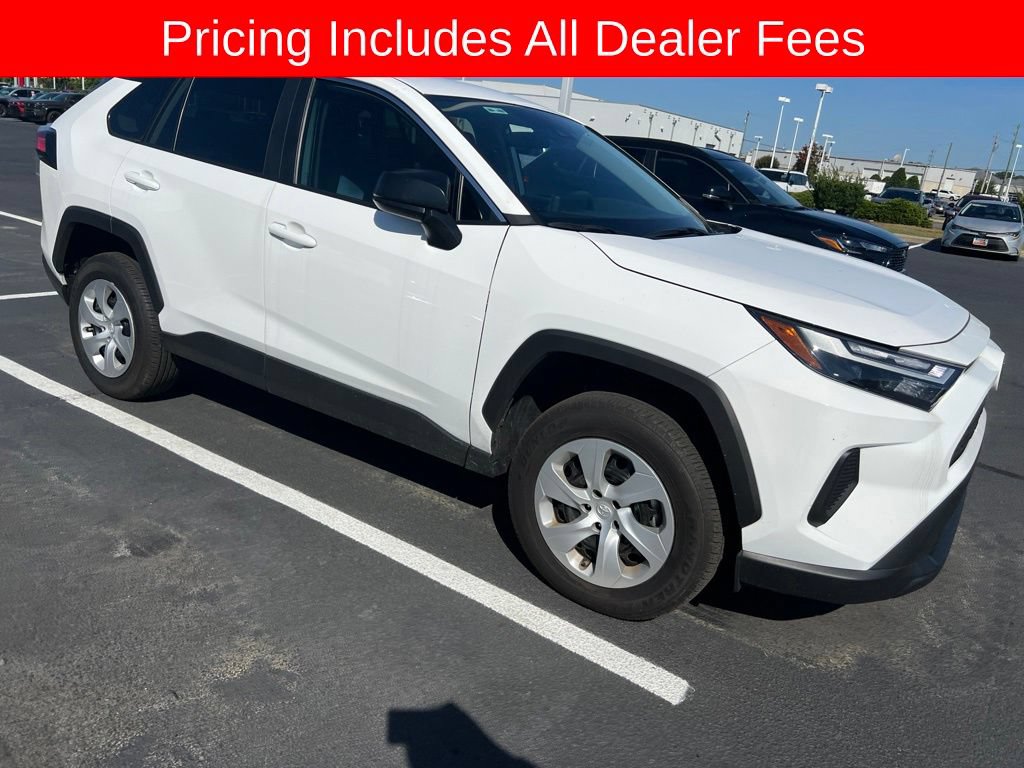 Used 2025 Toyota RAV4 LE AWD/4WD image 13