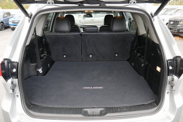 Used 2018 Toyota Highlander Plus image 8