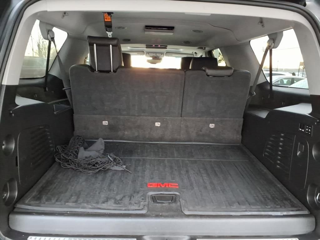 Used 2020 GMC Yukon XL Denali w/ Denali Ultimate Package image 8