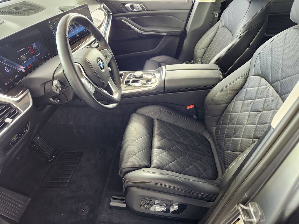 Used 2023 BMW X7 xDrive40i AWD/4WD image 12