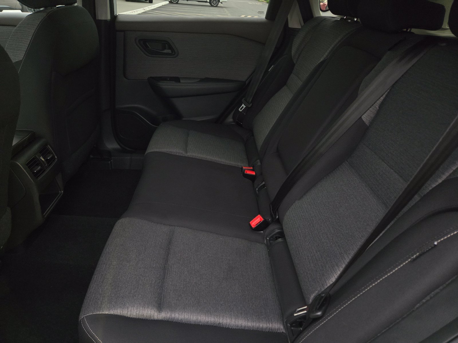 Used 2021 Nissan Rogue S FWD image 11