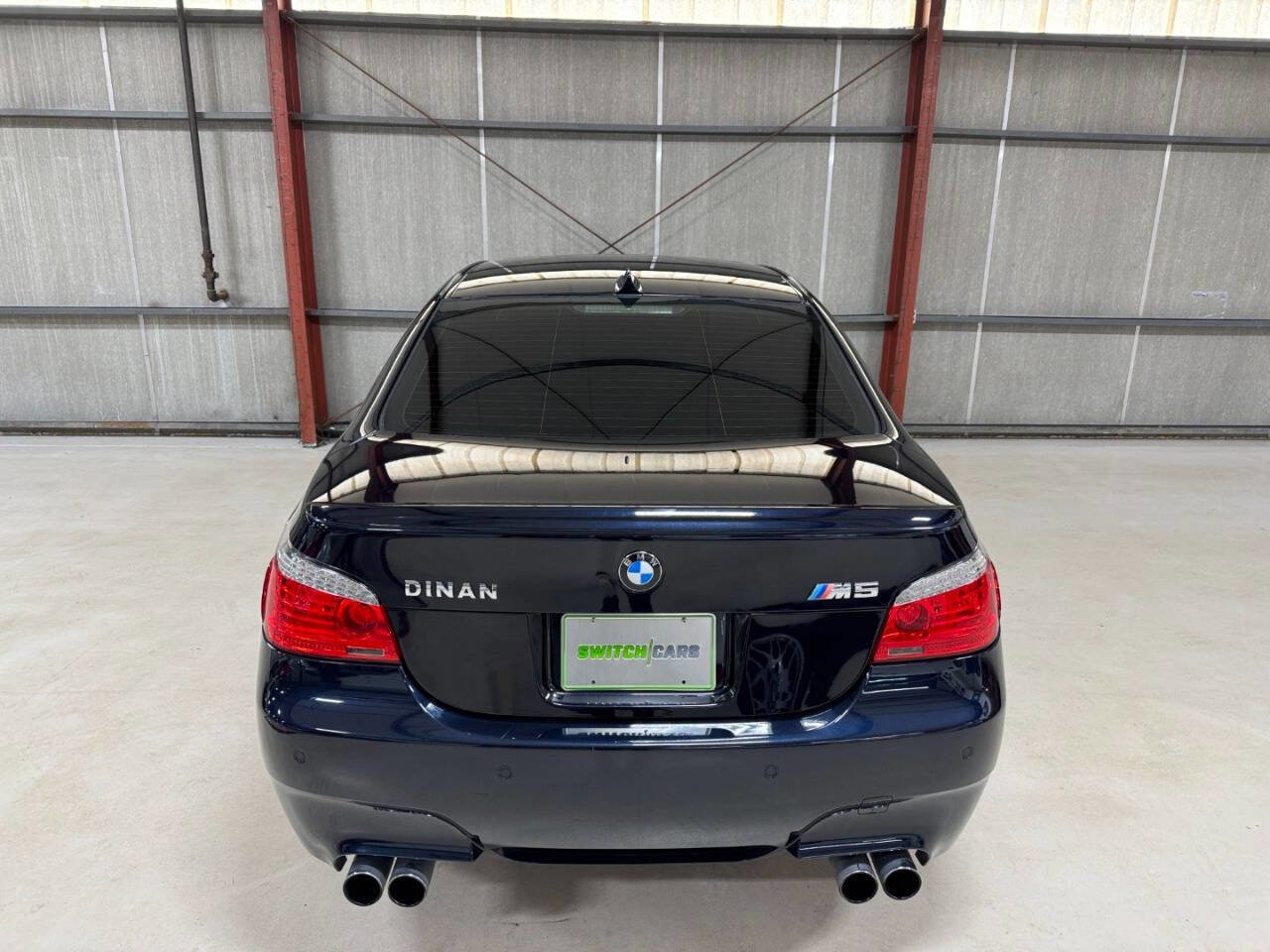 Used 2010 BMW M5 image 8