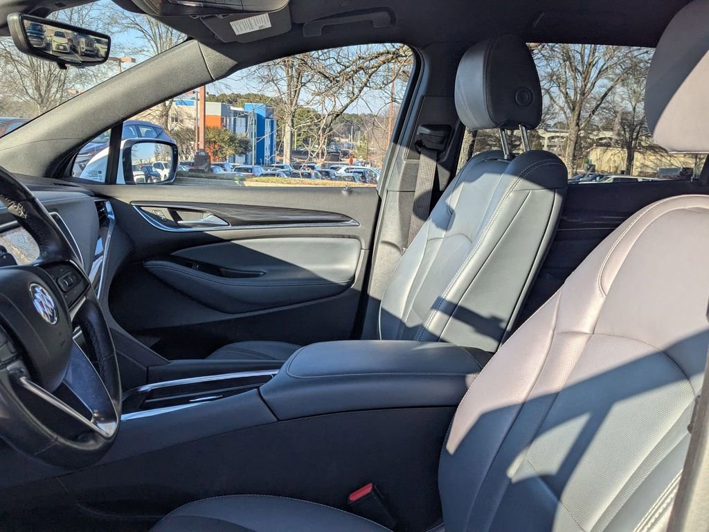 Used 2024 Buick Enclave Premium image 22