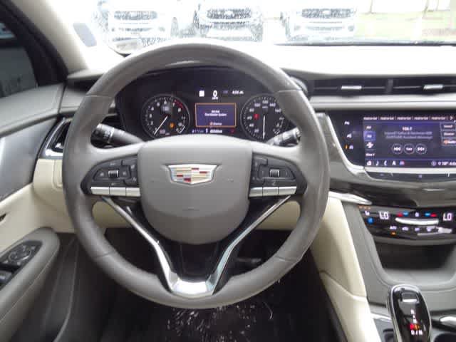 Used 2020 Cadillac XT6 Premium Luxury FWD image 17