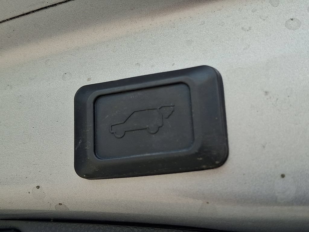 Used 2022 Toyota RAV4 XLE w/ Convenience Package AWD/4WD image 29