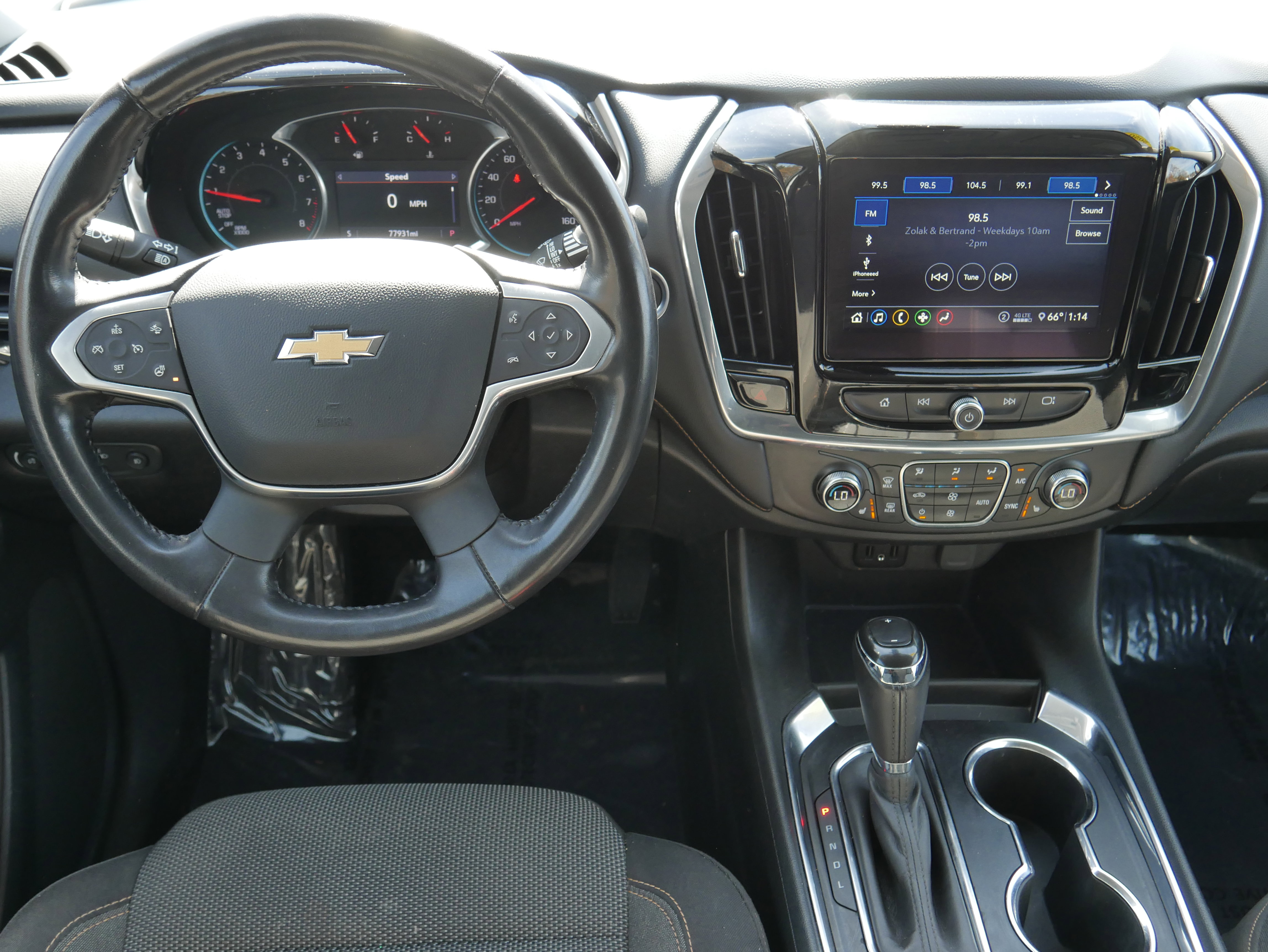 Certified 2020 Chevrolet Traverse LT w/ Driver Confidence II Package AWD/4WD image 17