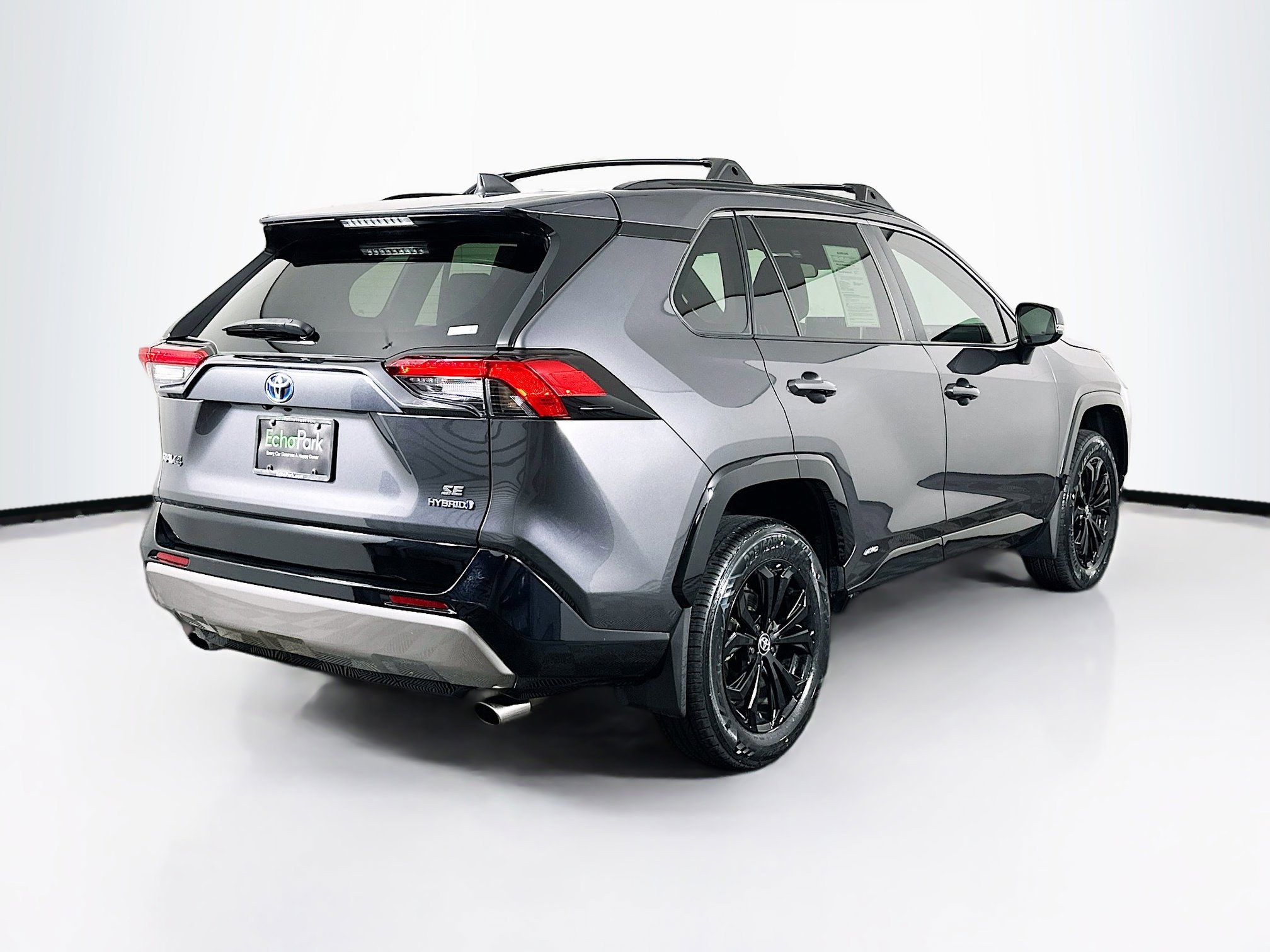 Used 2023 Toyota RAV4 SE AWD/4WD image 9