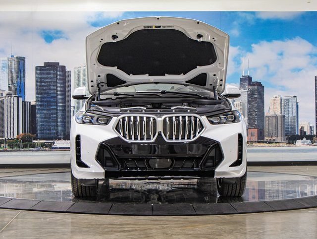 Used 2026 BMW X6 xDrive40i AWD/4WD image 4