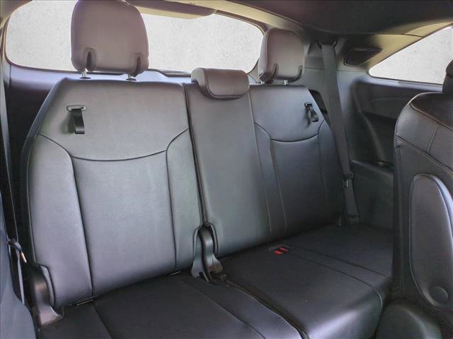 Used 2025 Toyota Sienna Platinum image 20