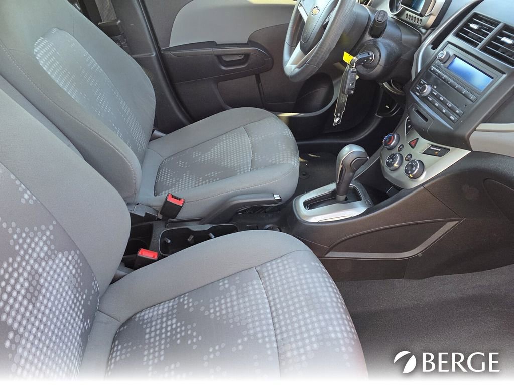 Used 2014 Chevrolet Sonic LS FWD image 29