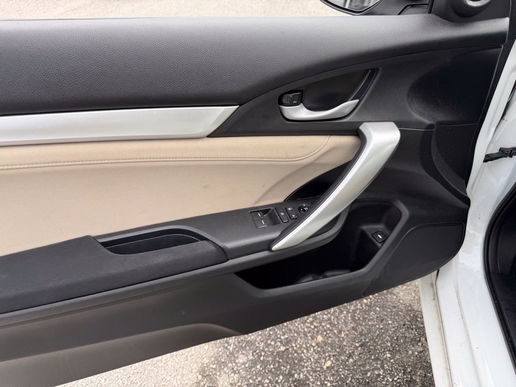 Used 2020 Honda Civic EX image 18