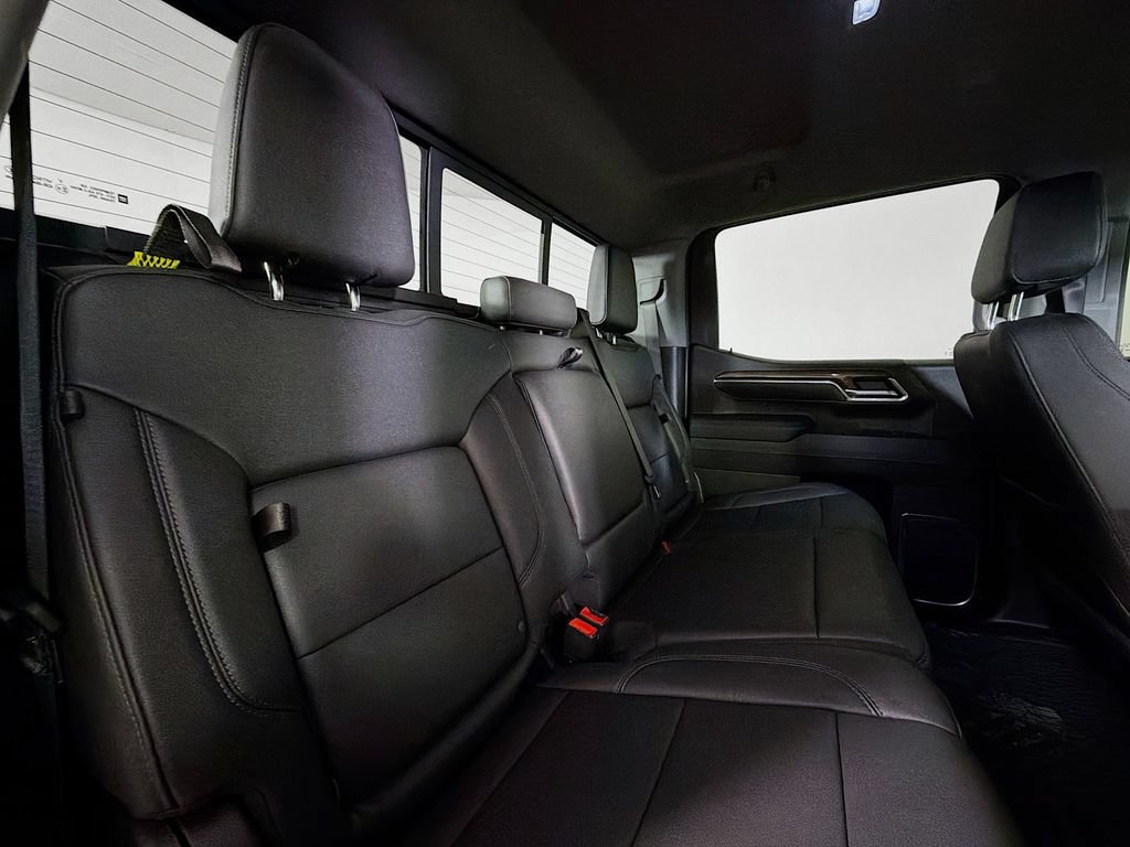 Used 2025 Chevrolet Silverado 1500 LT Trail Boss w/ Convenience Package II AWD/4WD image 24