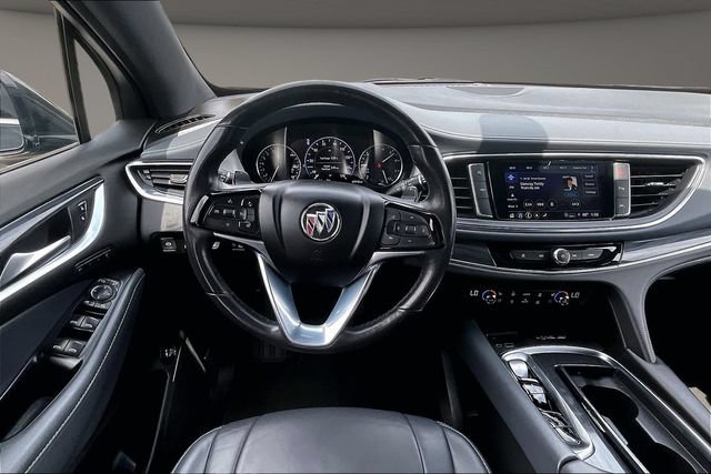 Used 2024 Buick Enclave Premium AWD/4WD image 5