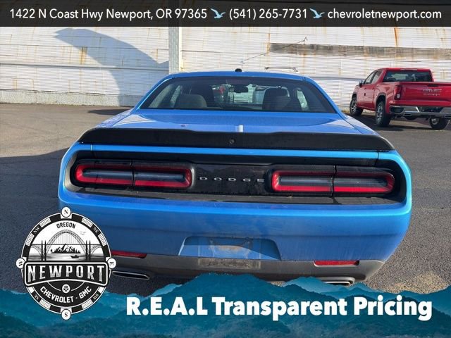 Used 2023 Dodge Challenger SXT w/ Cold Weather Group image 6