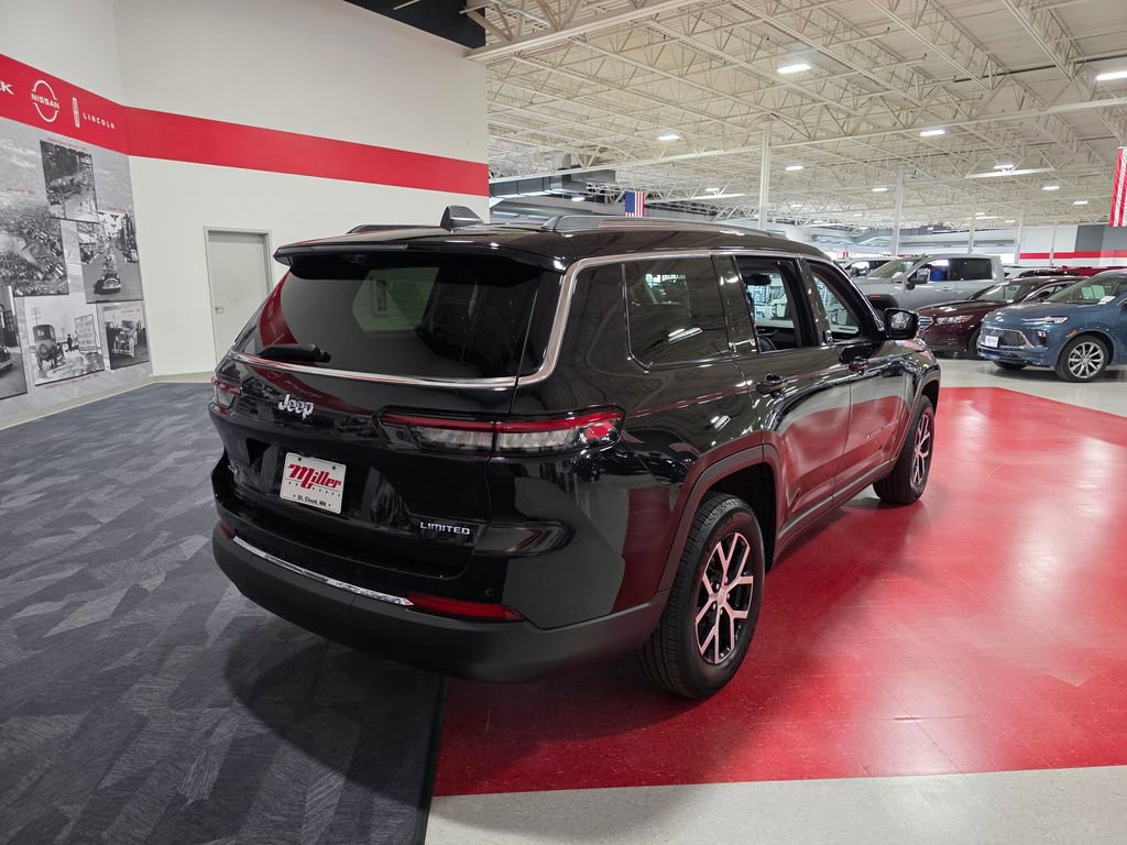 Used 2024 Jeep Grand Cherokee L Limited w/ Luxury Tech Group II image 3