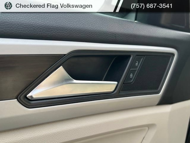 Used 2023 Volkswagen Atlas SE w/ Black Wheel Package AWD/4WD image 14
