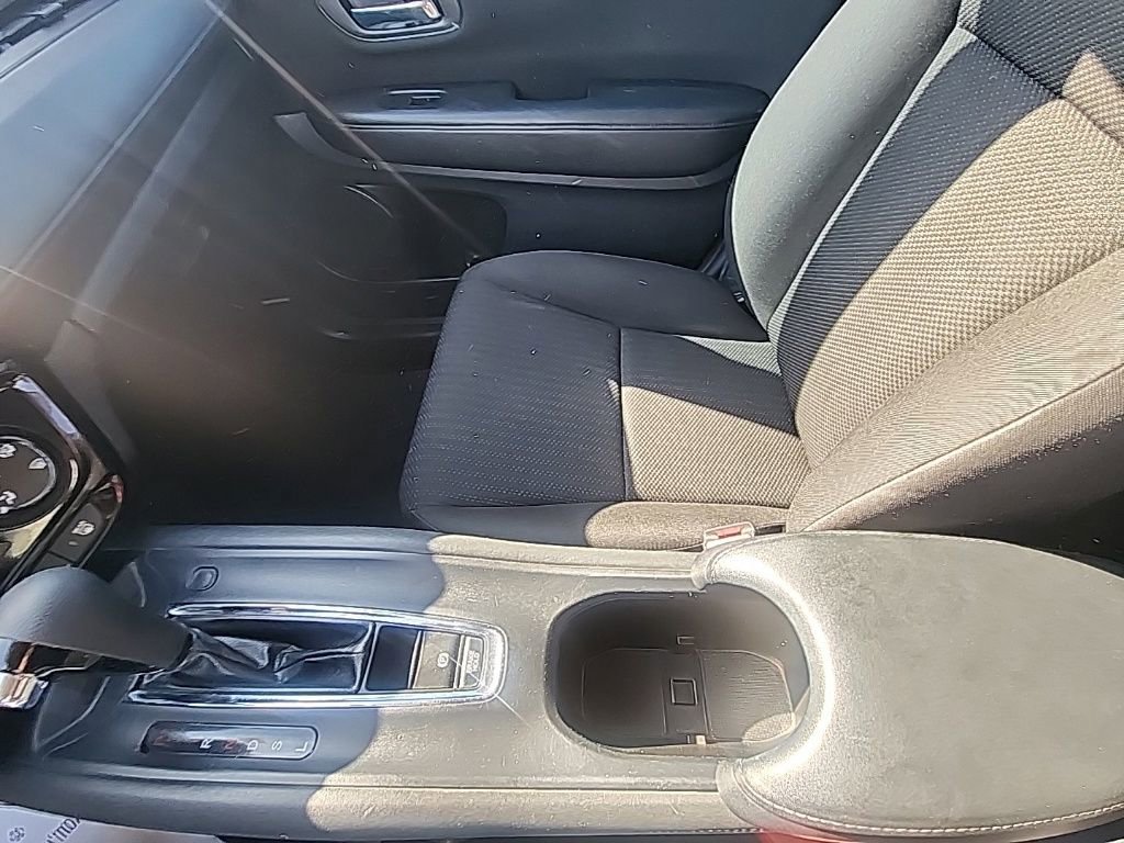 Used 2016 Honda HR-V LX image 22