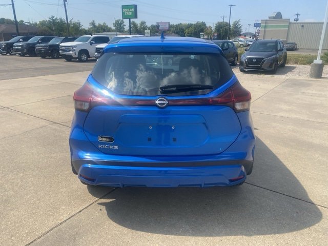 New 2025 Nissan Kicks Play S image 5