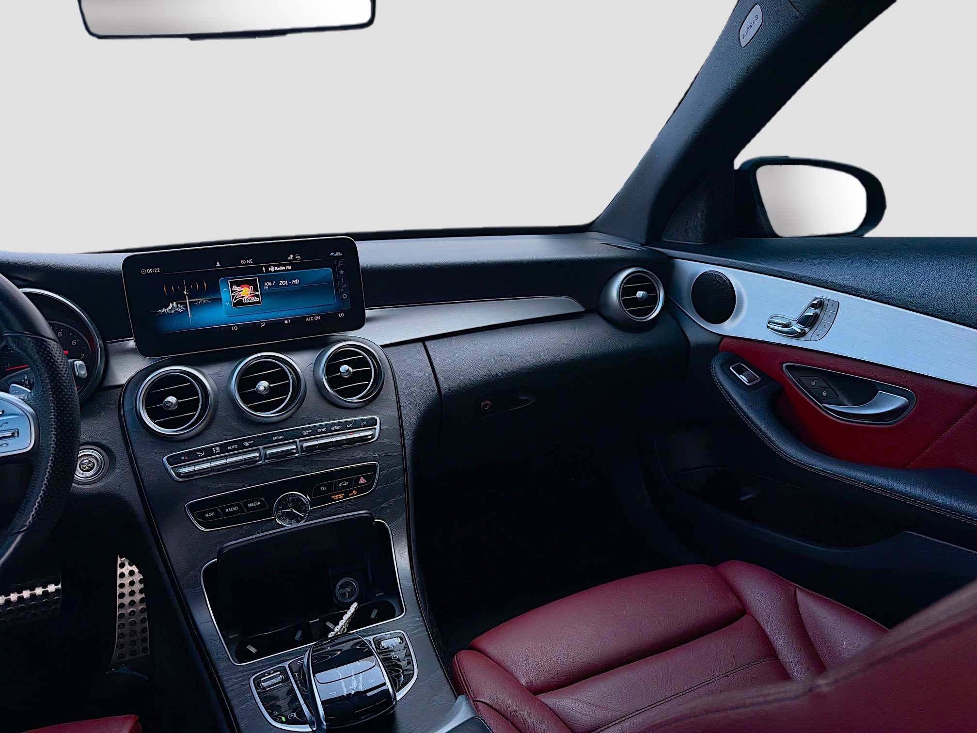 Used 2019 Mercedes-Benz C 300 Sedan image 21