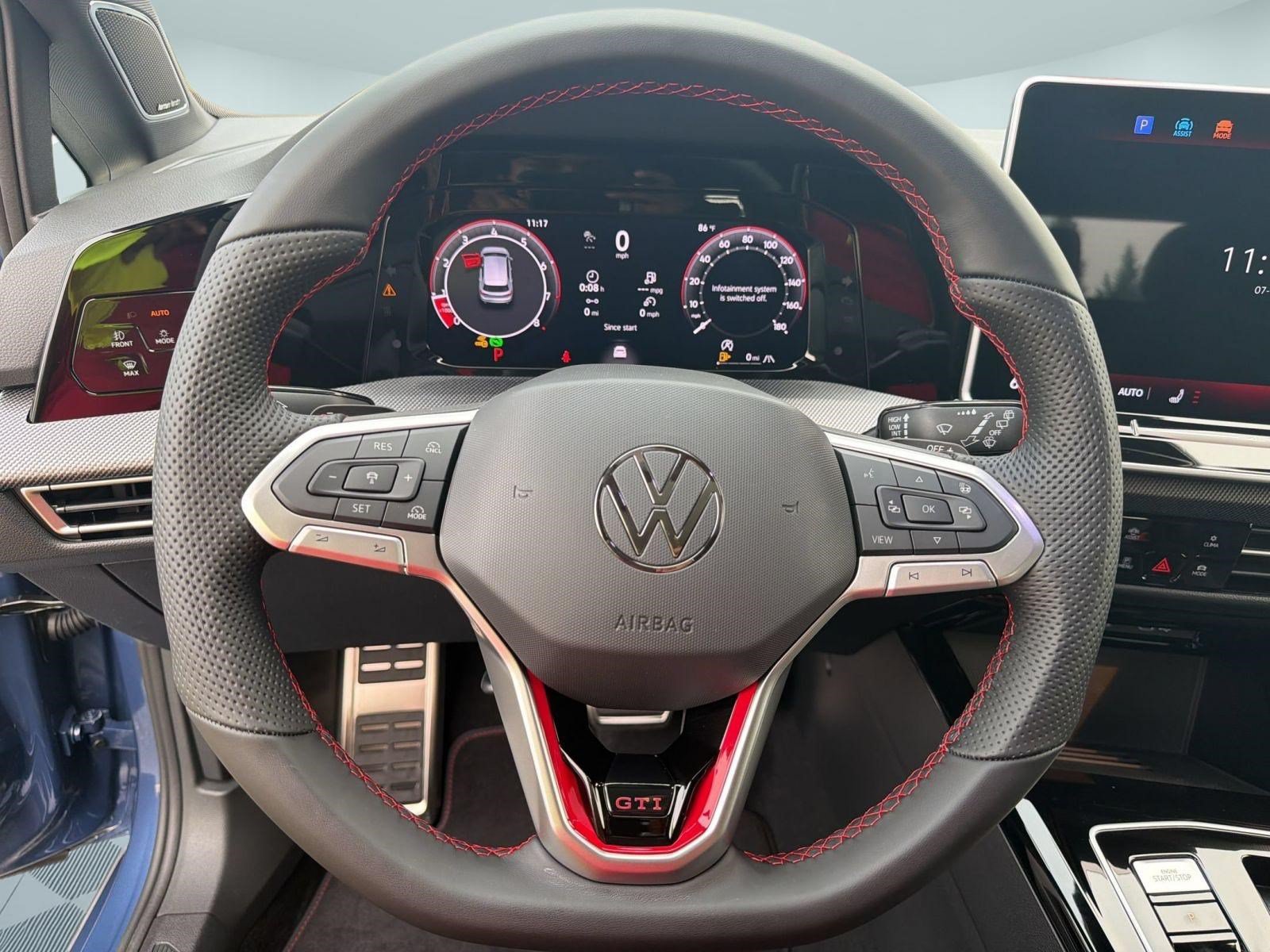 New 2026 Volkswagen Golf SE FWD image 11
