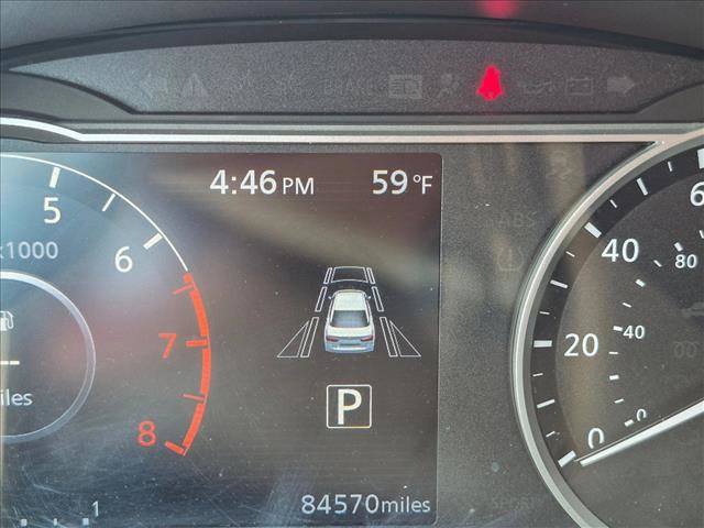 Used 2021 Nissan Versa SV image 11