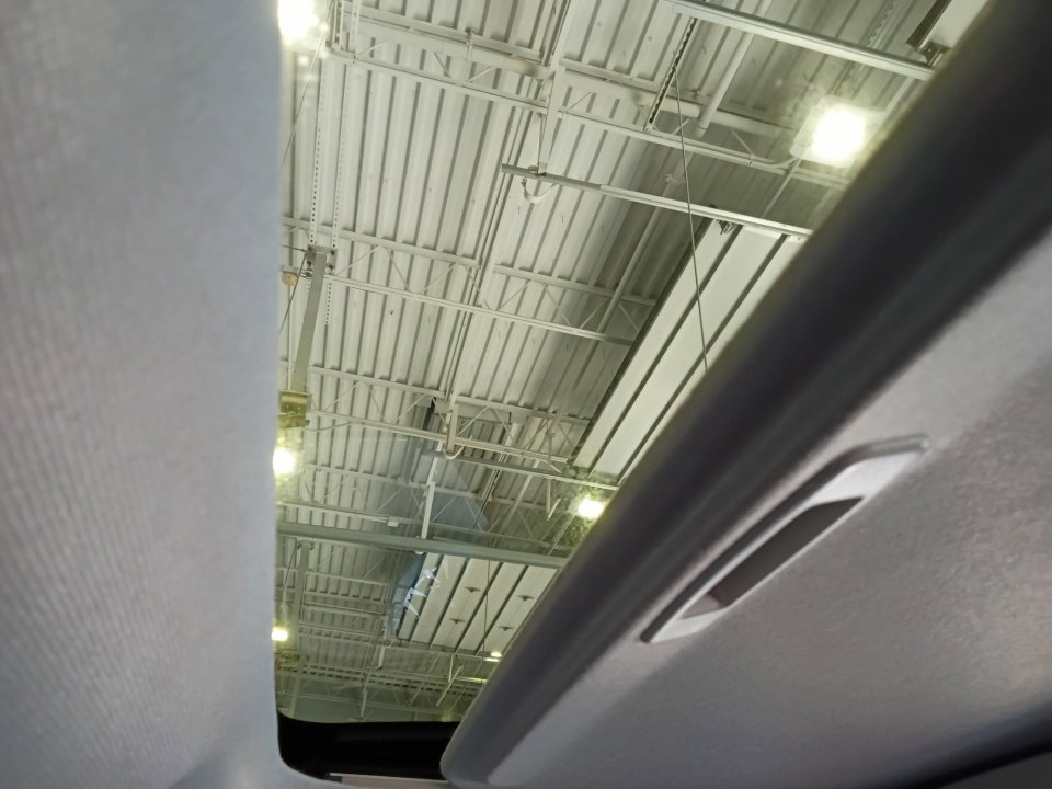 Used 2024 Nissan Sentra SR w/ SR Premium Package FWD image 21
